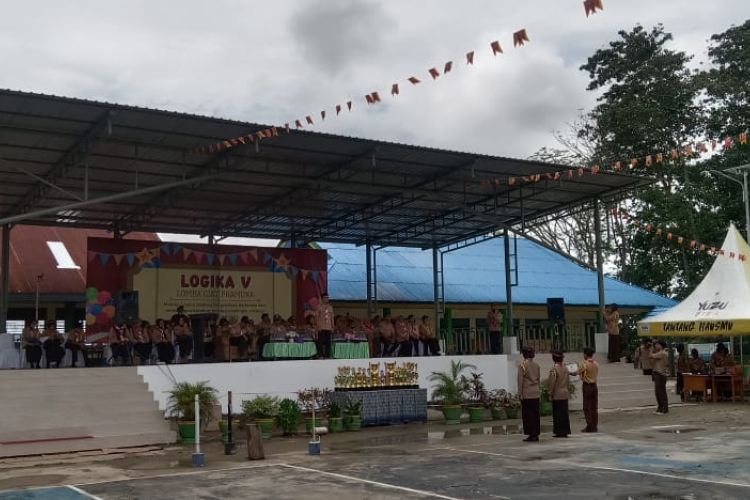 upacara pembukaan lomba giat pramuka (logika v)